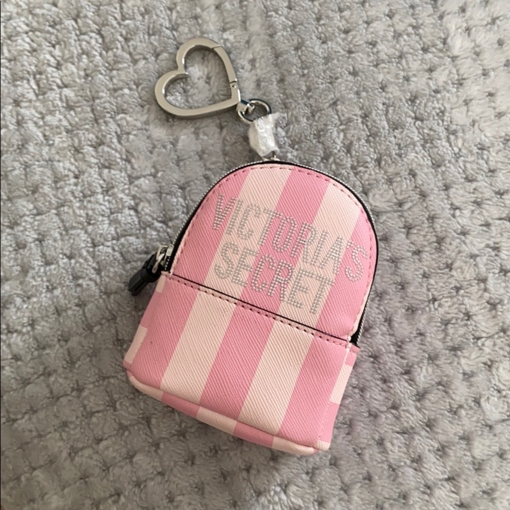 VS keychain bag